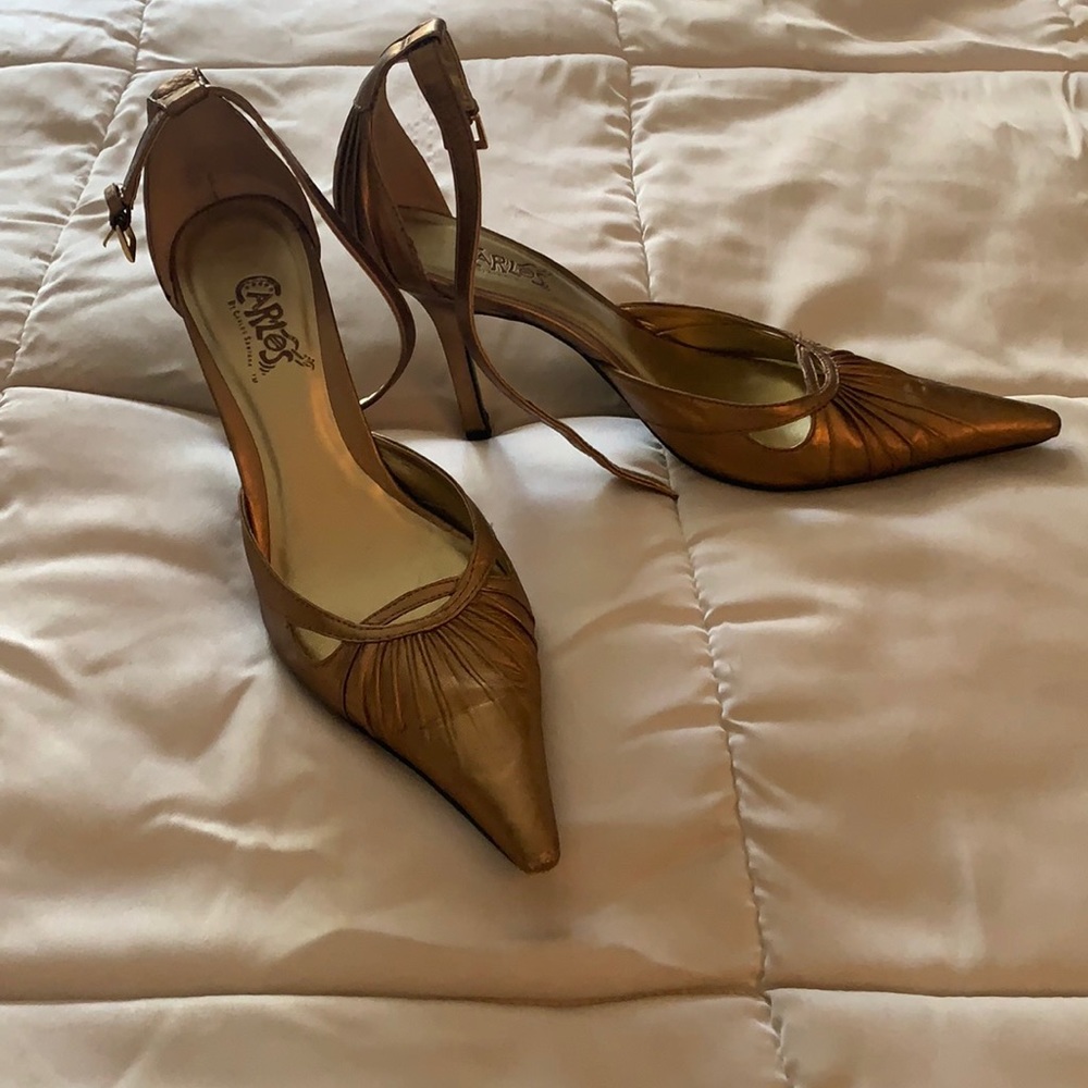Pointed high heels